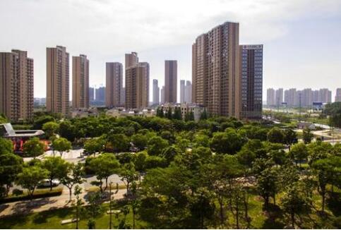 中国楼市库存创31个月新低 土地成交额涨逾四成